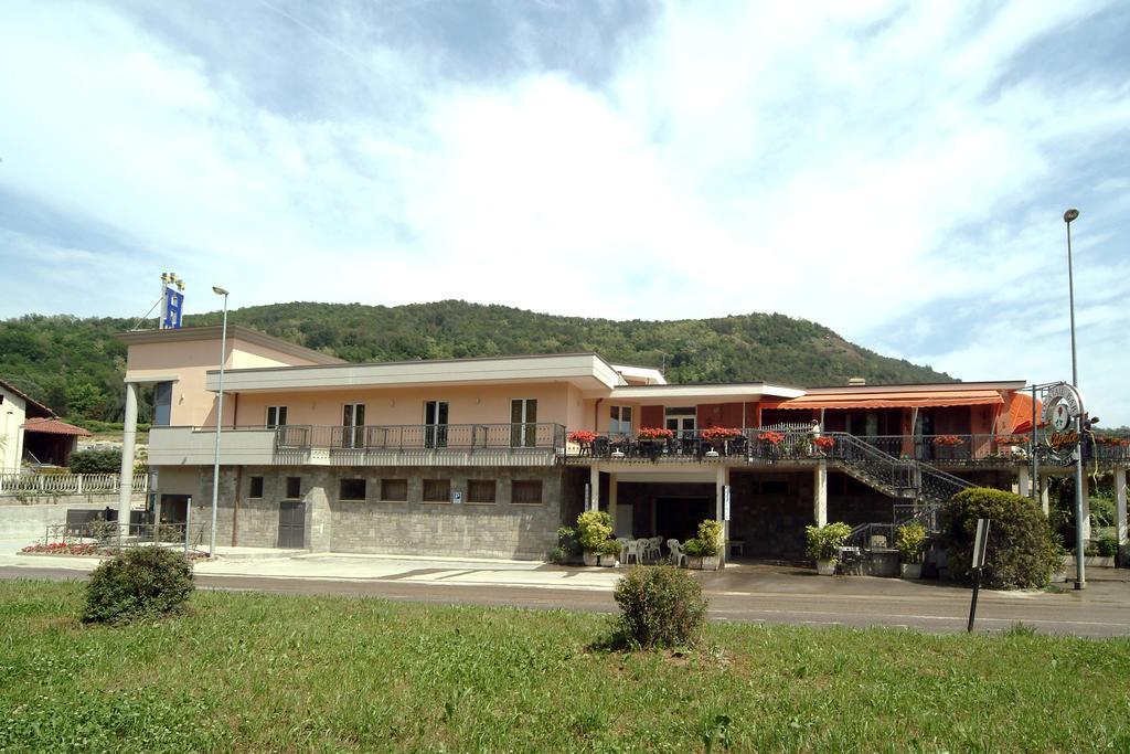 Hotel Caprice à Avigliana Extérieur photo