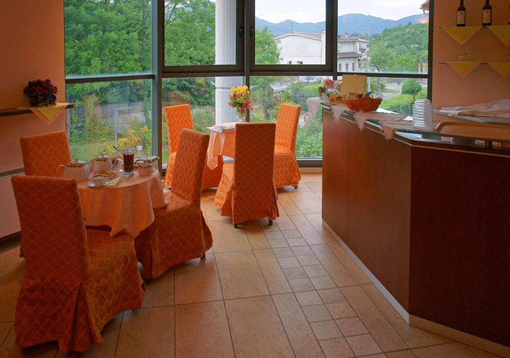 Hotel Caprice à Avigliana Extérieur photo